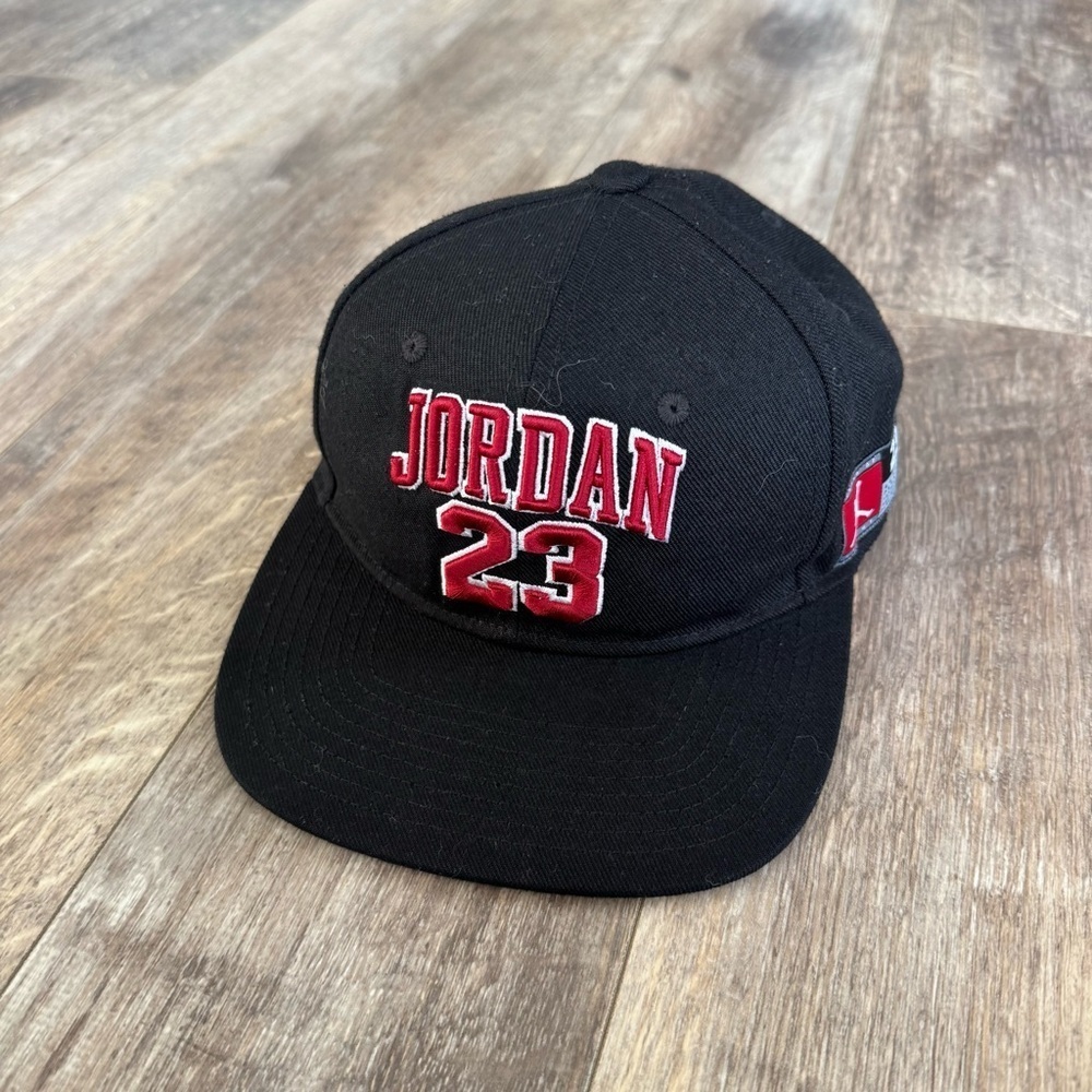 Michael Jordan Basketball #23 Flat Rimmed Youth Baseball Hat
